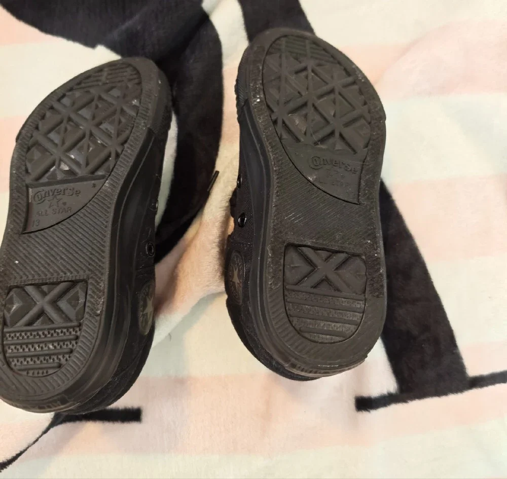 Converse Kids Black Low-Top Canvas Sneakers